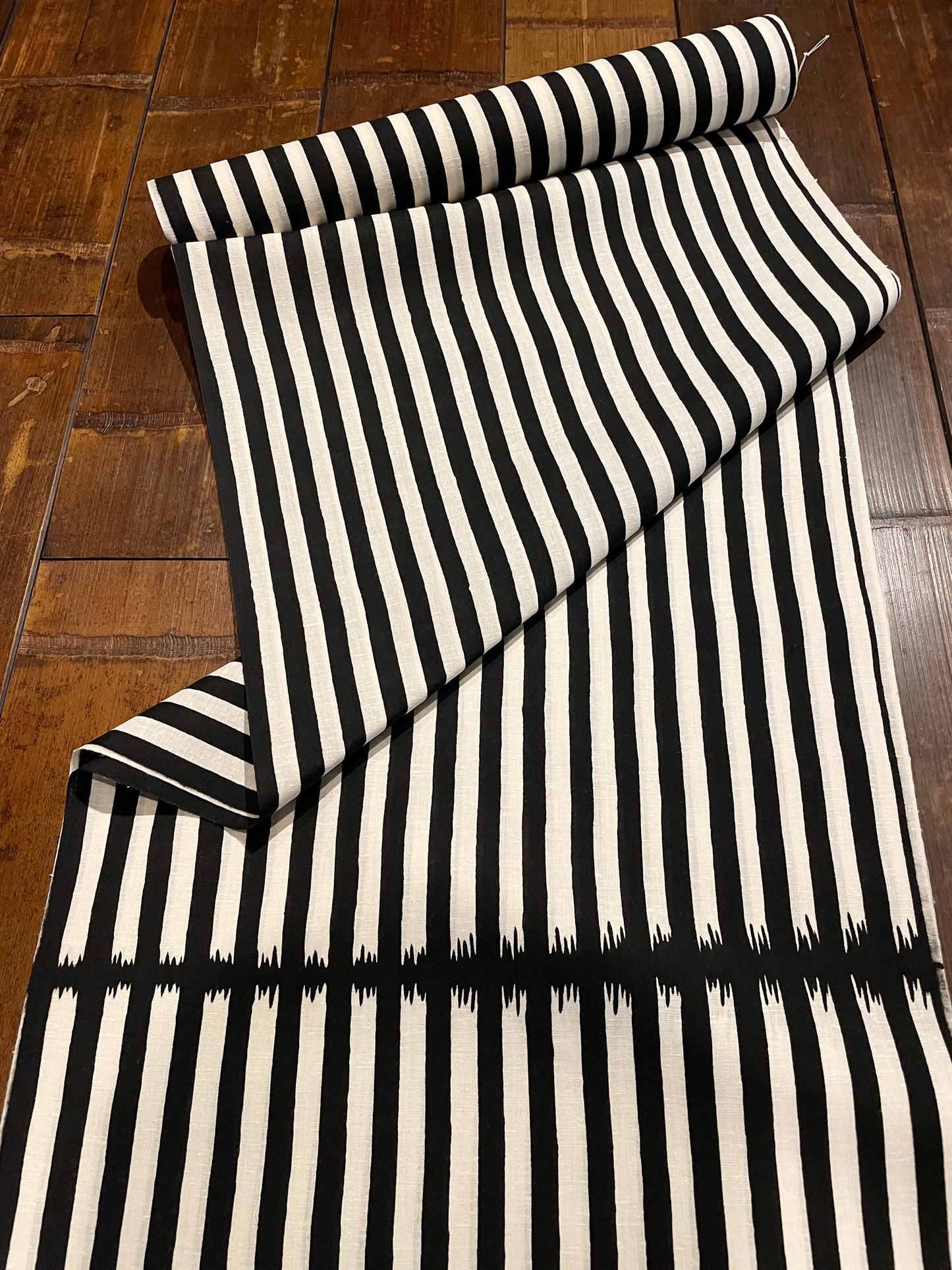Sankatsuzome "Cotton Tsumugi Yukata/Stripes/Black & White"