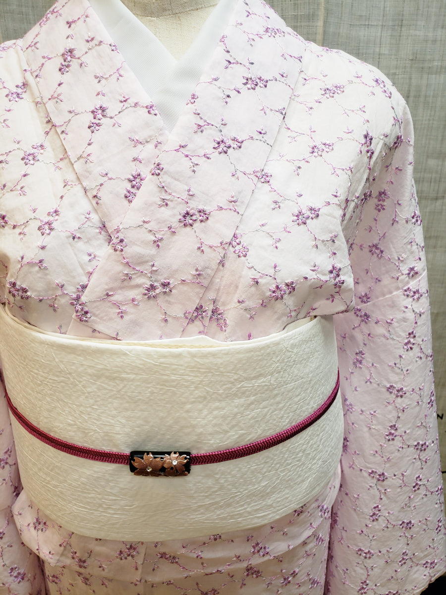 (KUON) Floral embroidered cotton kimono (single tailoring included)