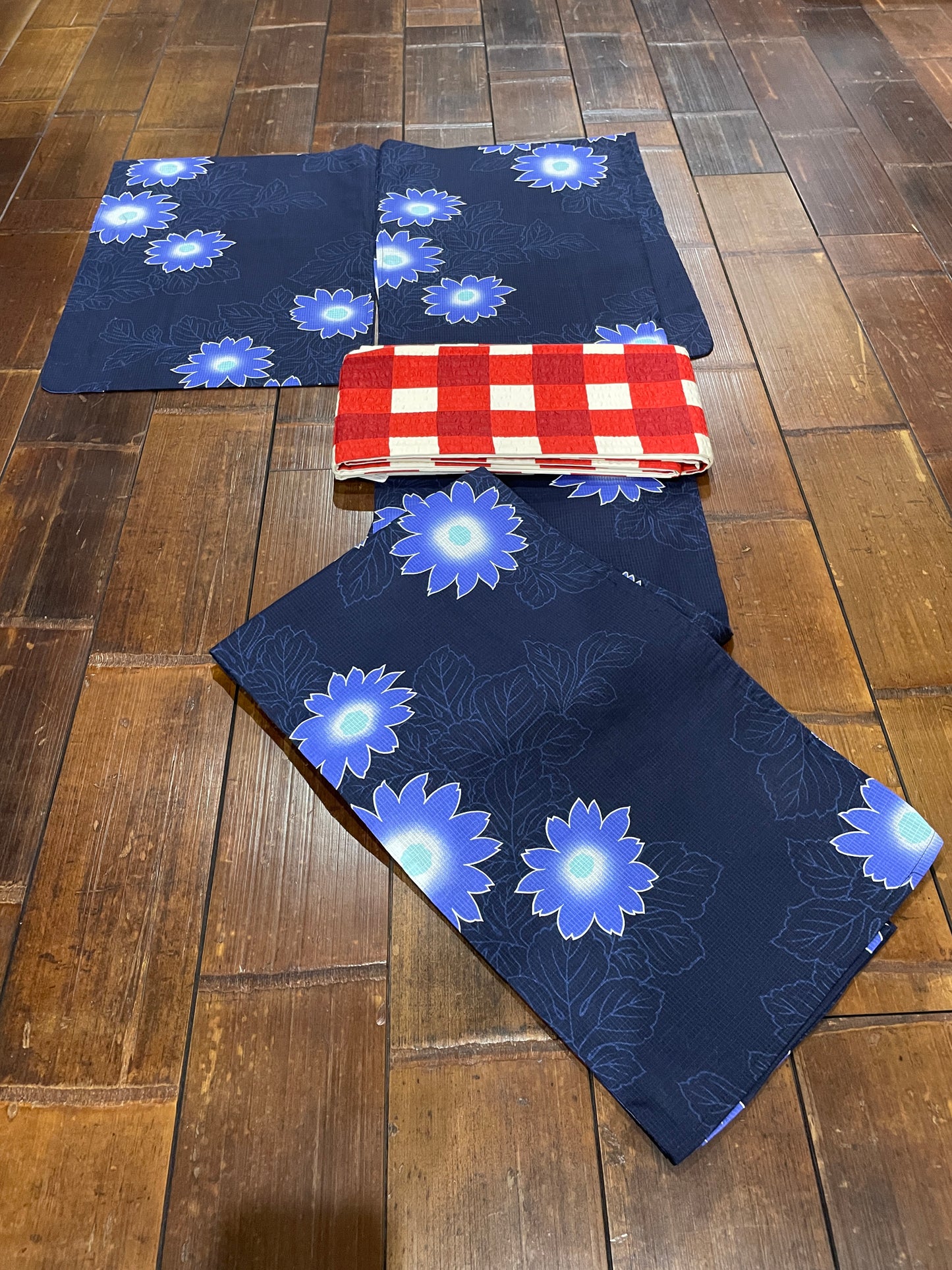 綿紅梅プレタゆかた「濃紺地/花柄」