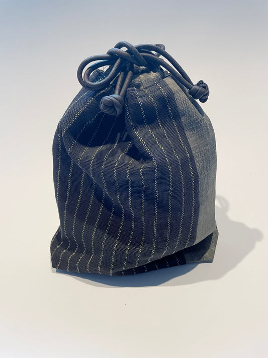 (Inoue Planning/Hata) Men's Drawstring Bag "Linen (Stripes)" Color: Gray 