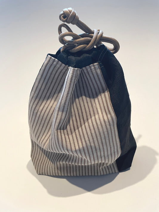 (Inoue Planning/Hata) Men's Drawstring Bag "Linen (Stripes)" Color: White-brown 