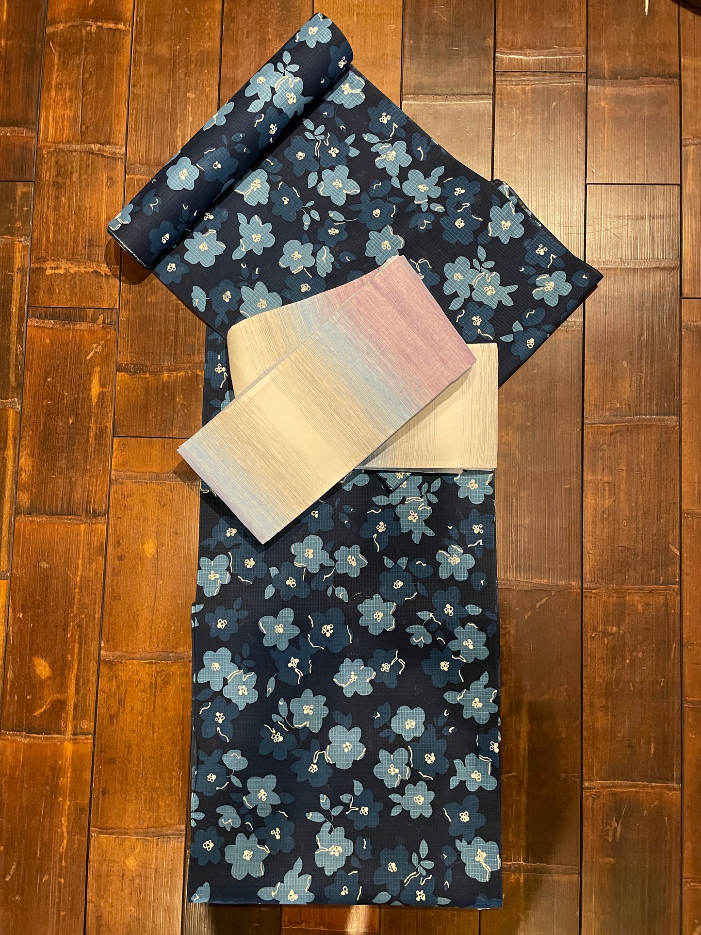 VIVI Women's Indigo Dyed Yukata "Bouquet"