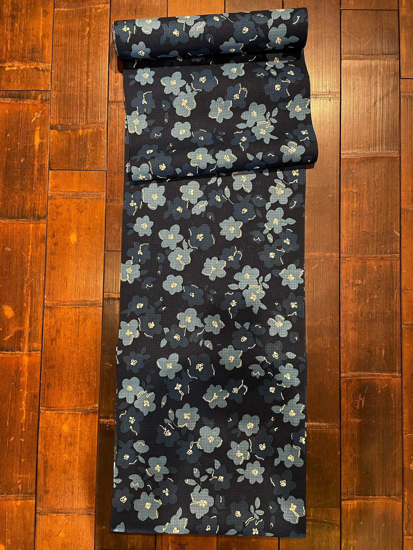 VIVI Women's Indigo Dyed Yukata "Bouquet"