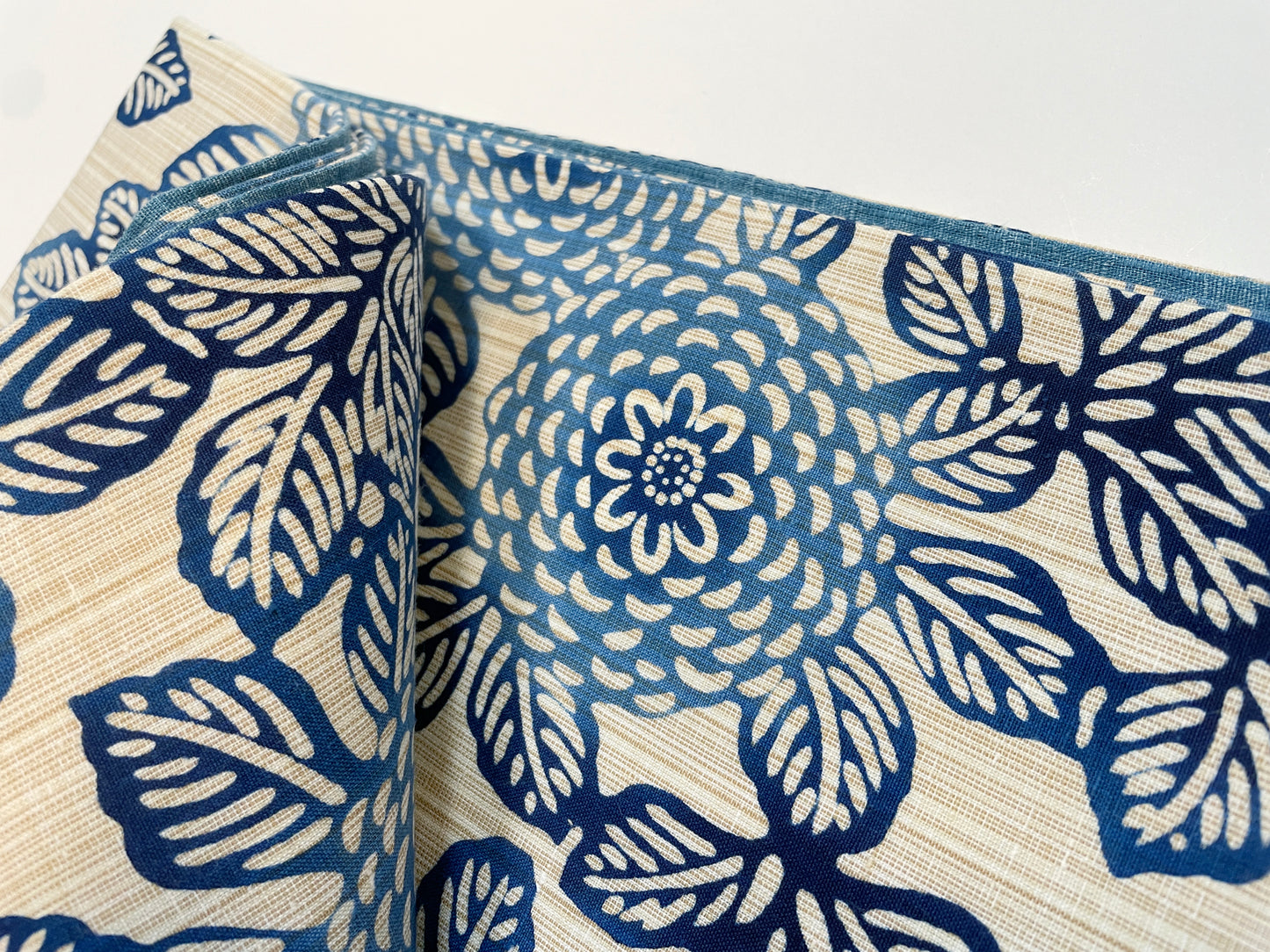 Stencil-dyed cotton obi with chrysanthemum pattern (indigo blue) 